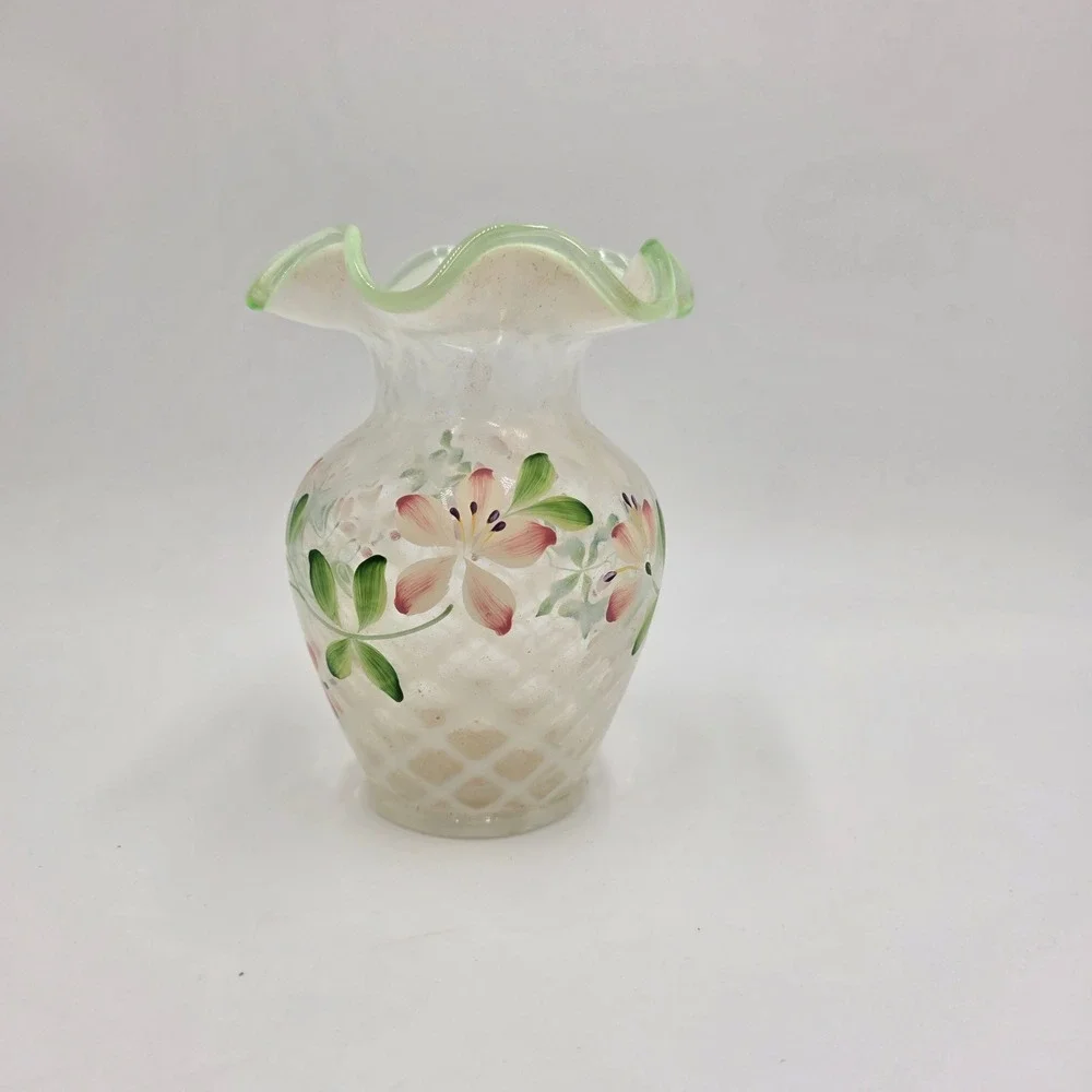 Fenton charming handpainted